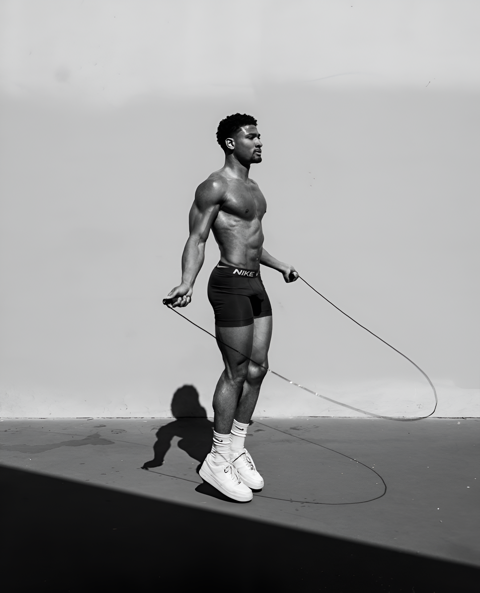 LinoLife brand visual: Move. Sweat. Repeat.